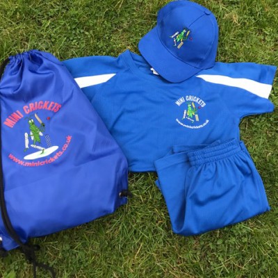 kids_cricket_surrey_kit_2